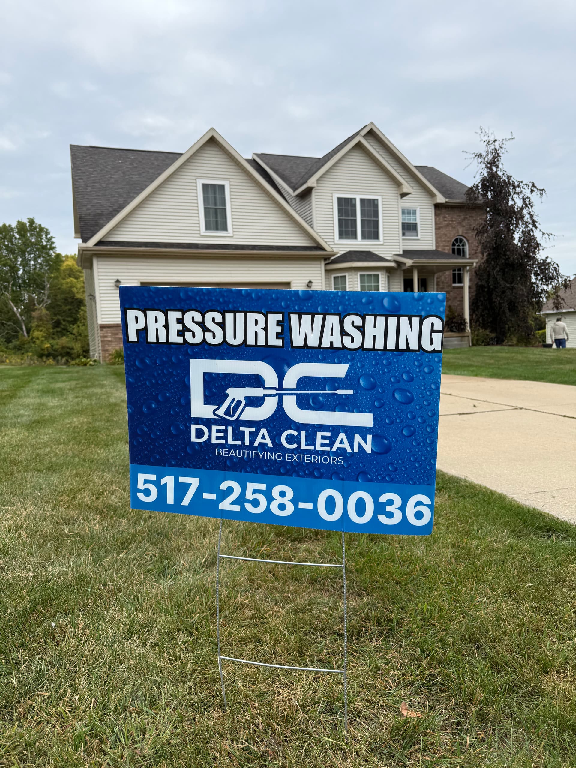 Refresh Your Home's Curb Appeal with Delta Clean image