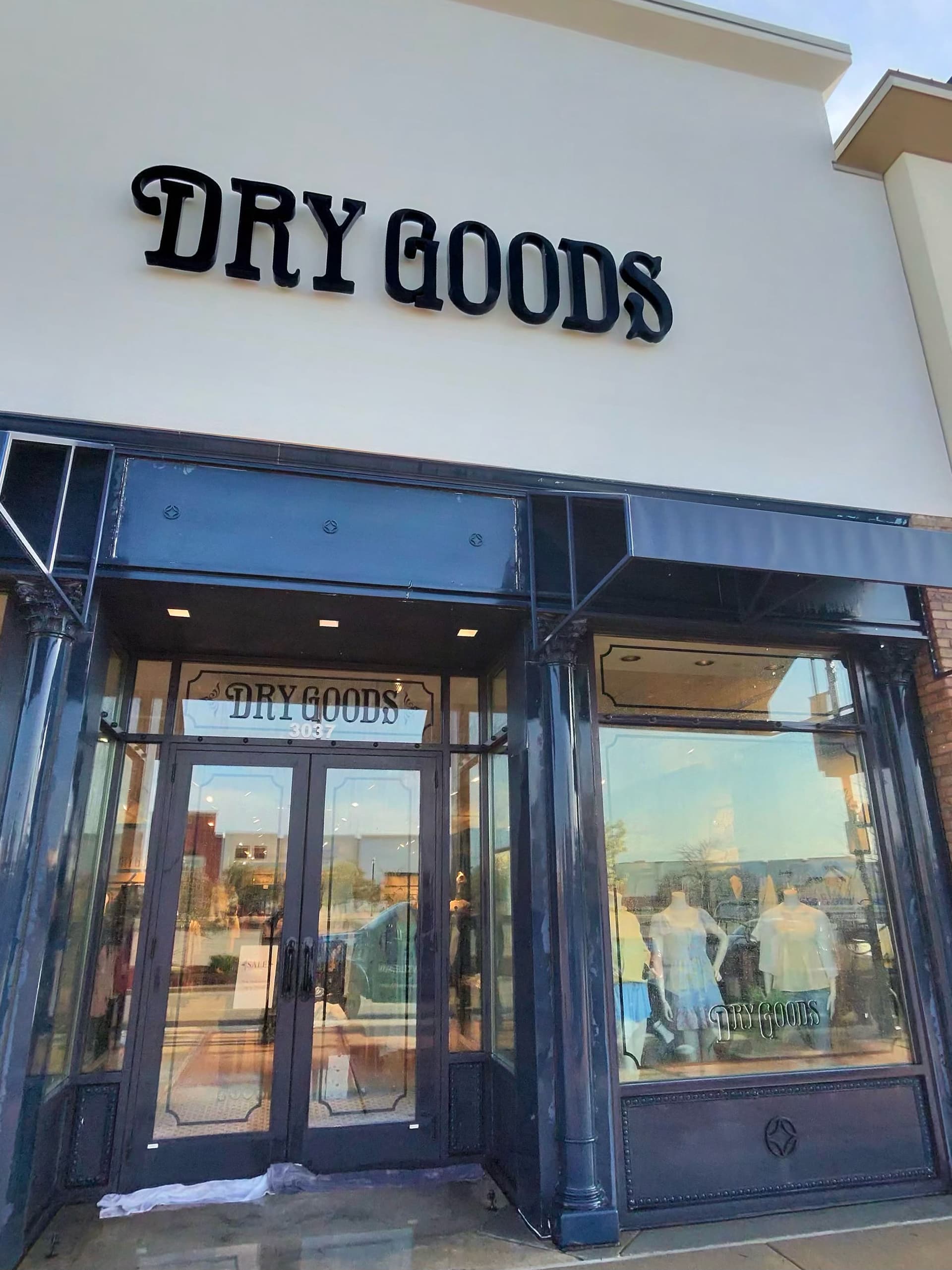 Gallery photos for Storefront Cleaning Done Right for Dry Goods: Image #3