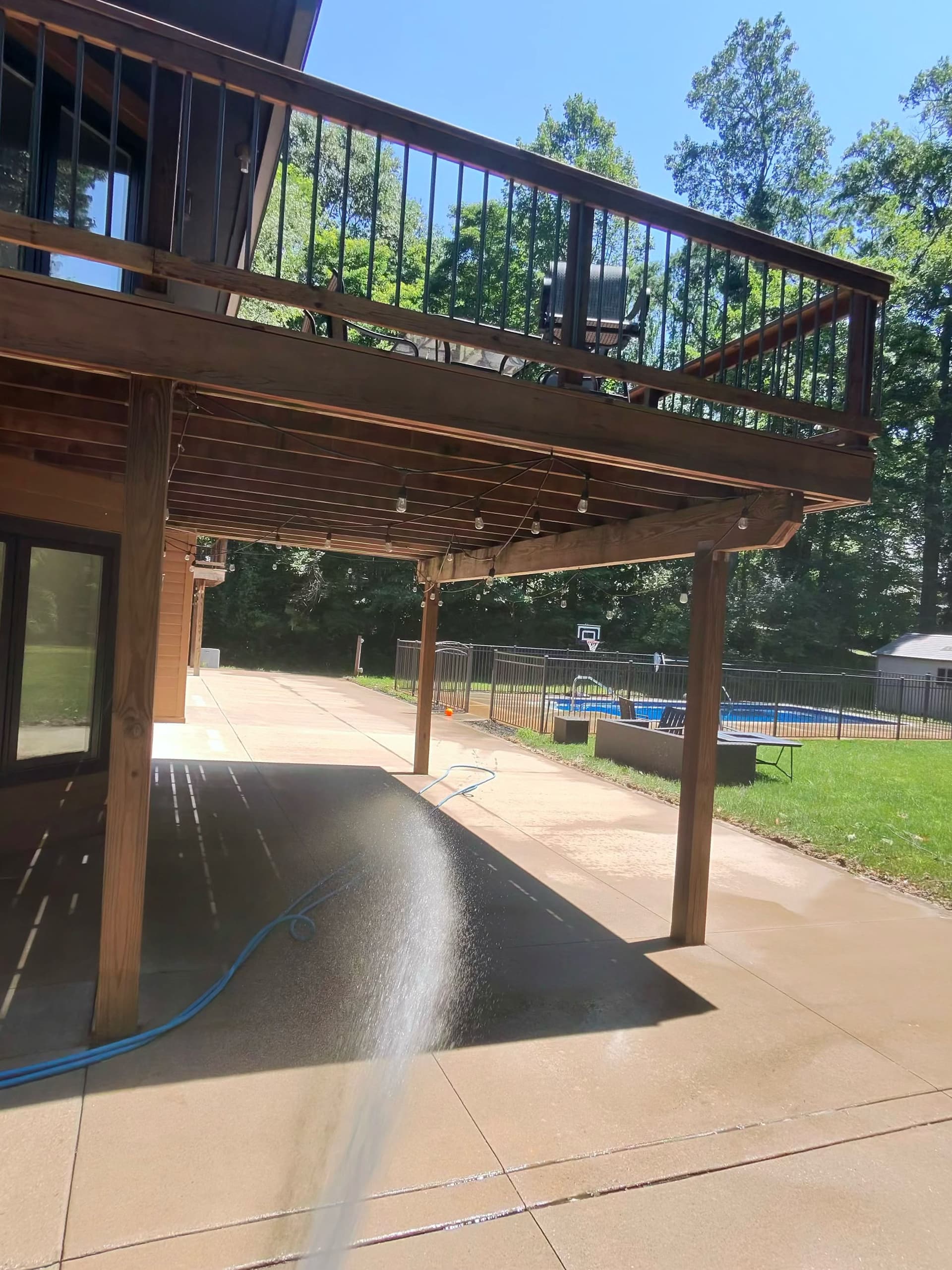 Gallery photos for Patio and Pool Deck Concrete Cleaning Done Right: Image #5