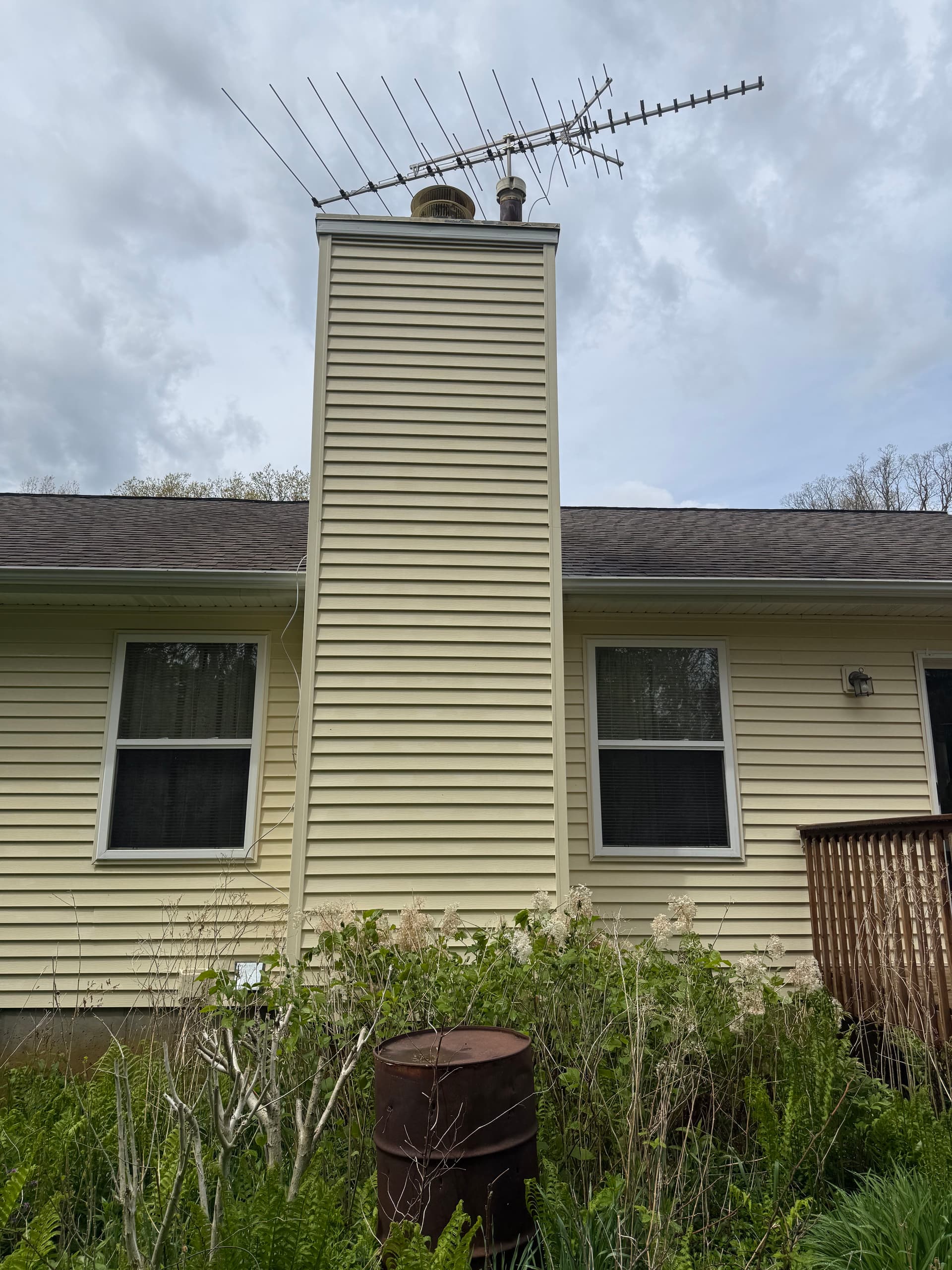 Gallery photos for Stained Siding and a Weathered Deck Get a Full Clean: Image #1