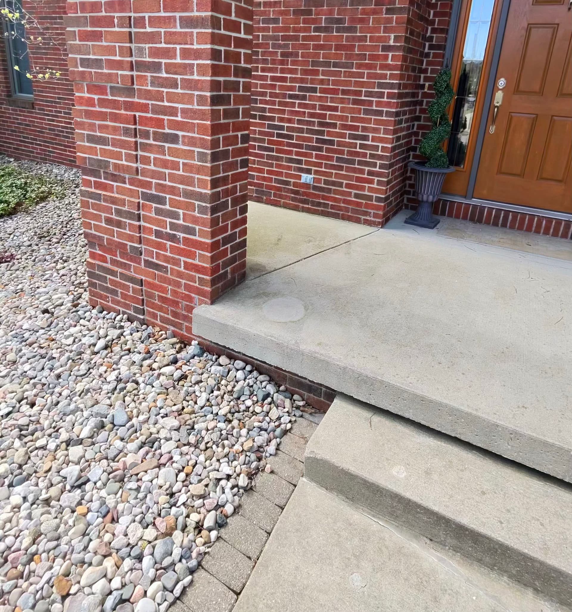 Gallery photos for Clean Concrete Says More Than You Think: Image #1