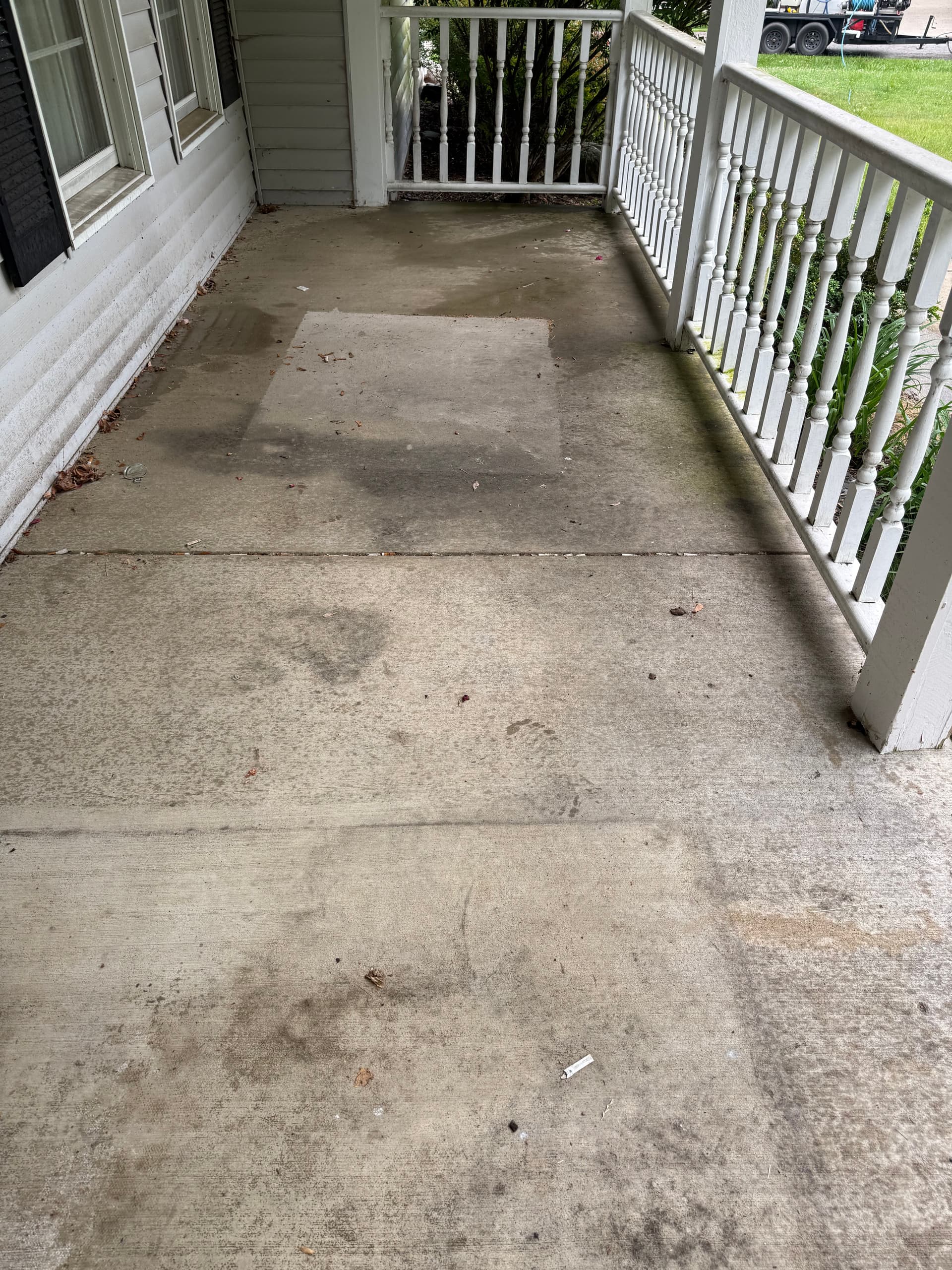 Gallery photos for House Washing and Porch Cleaning for a Local Veteran: Image #2