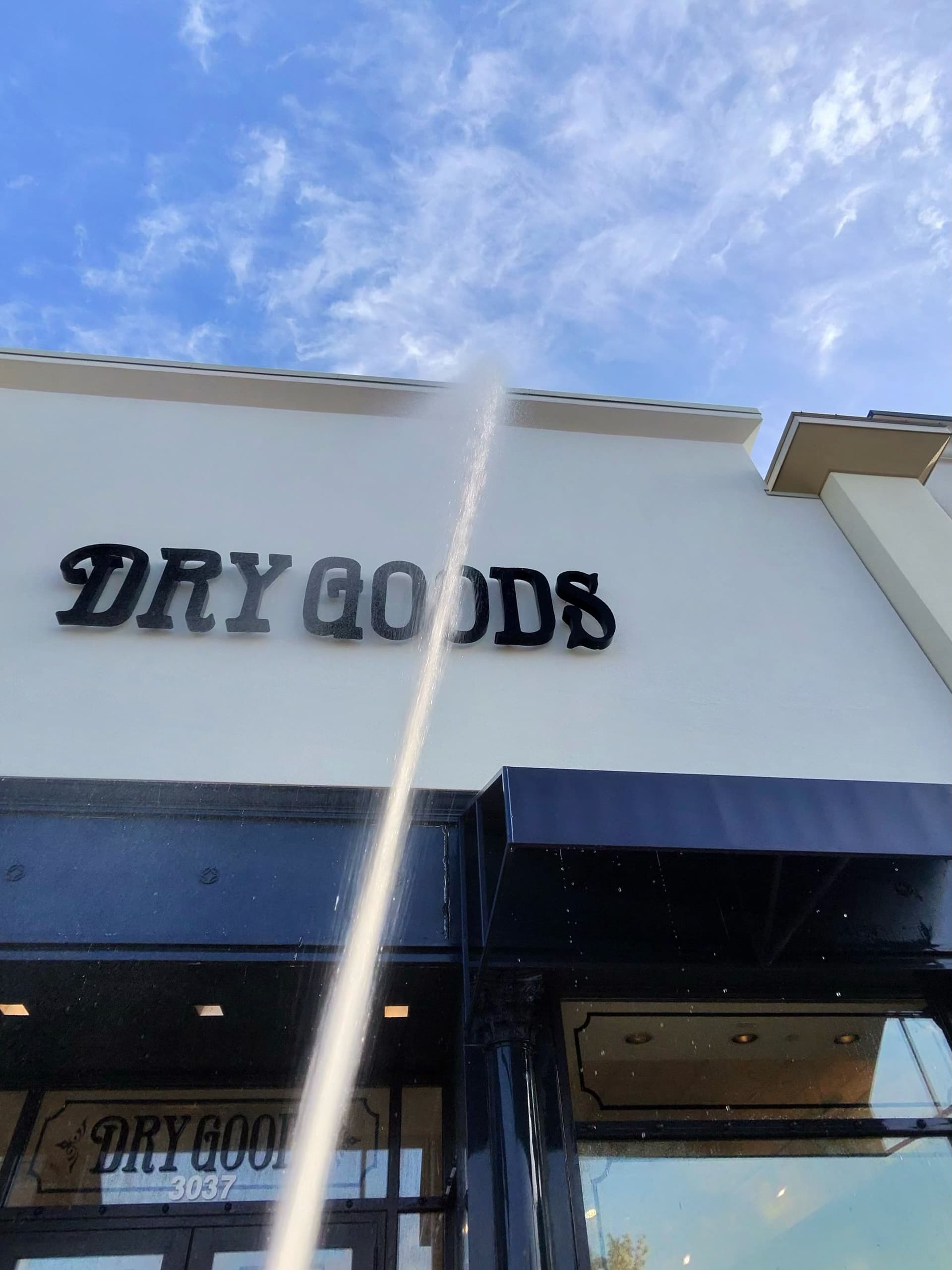 Storefront Cleaning Done Right for Dry Goods image