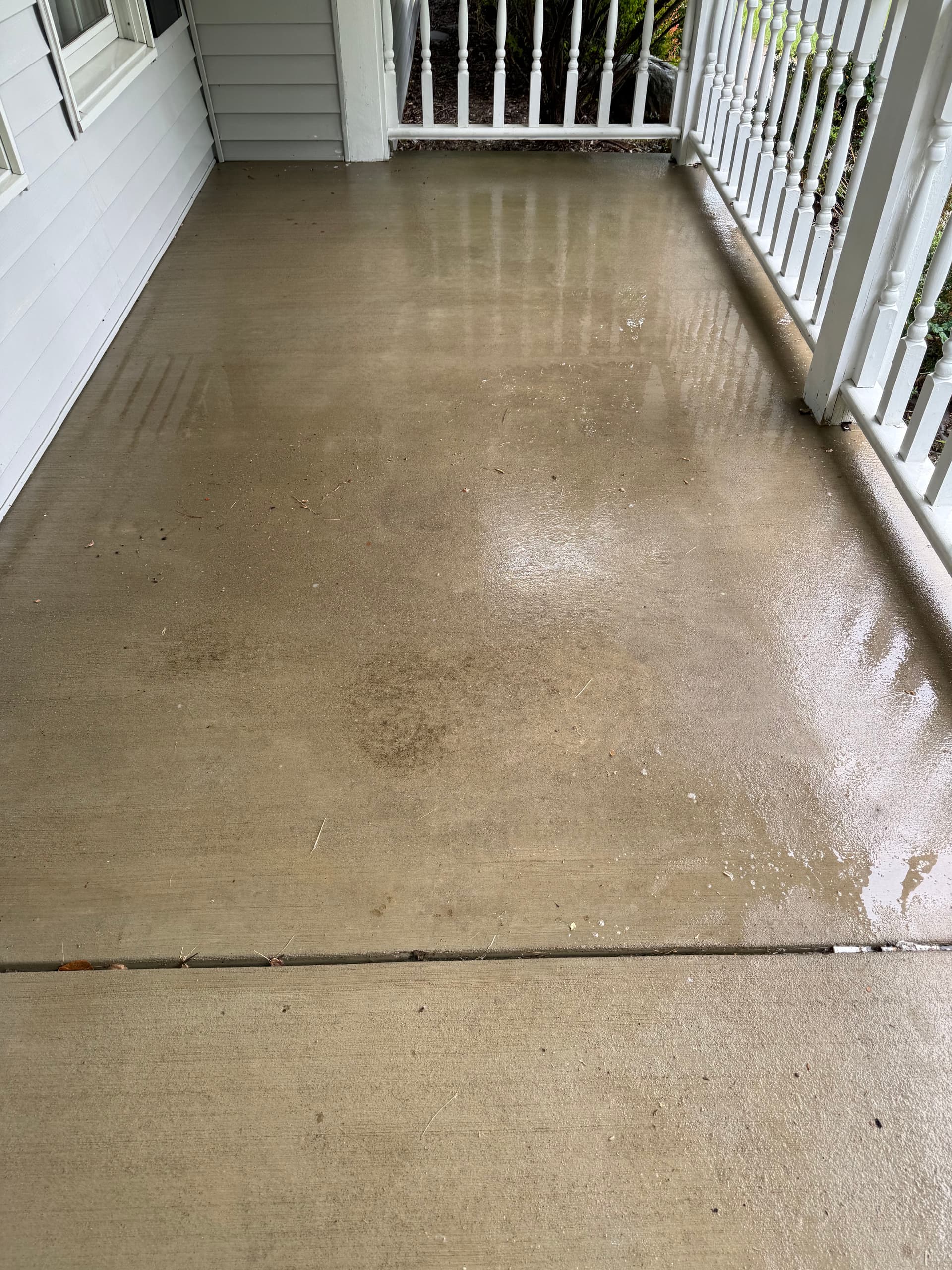Gallery photos for House Washing and Porch Cleaning for a Local Veteran: Image #3