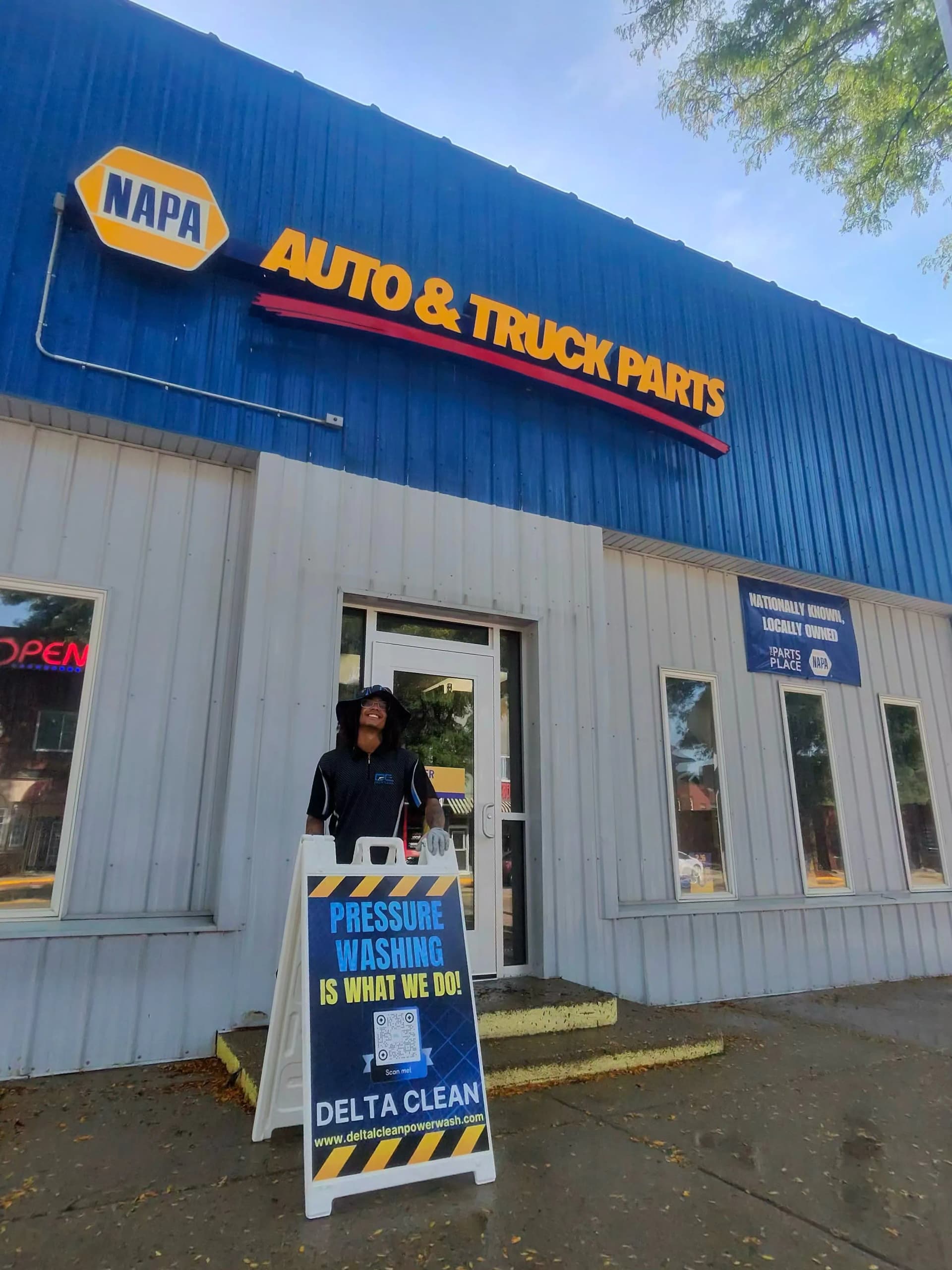 NAPA Auto Parts Storefront Cleaning in Eaton Rapids image