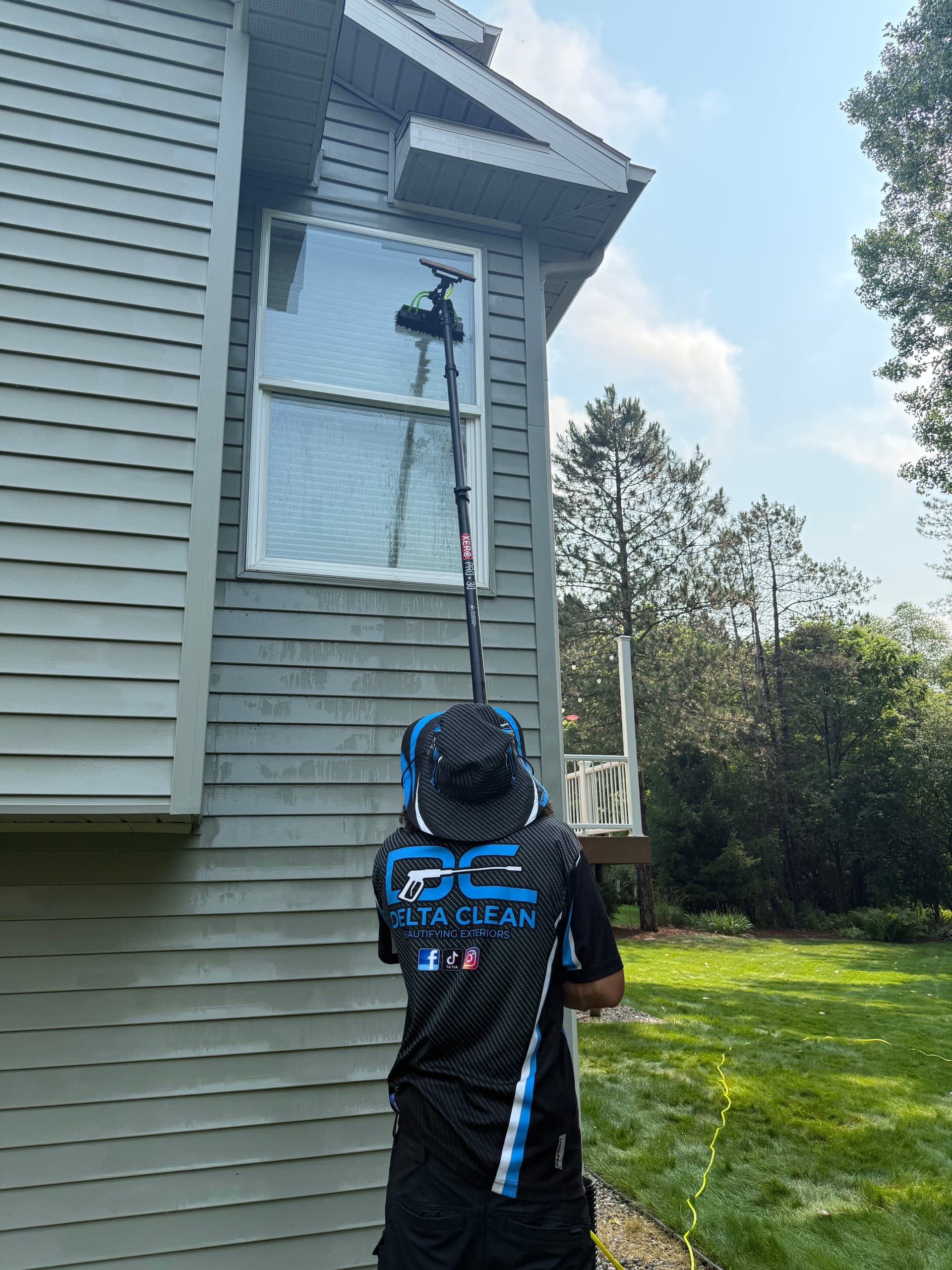 Gallery photos for House Washing and Window Cleaning Before You List: Image #1