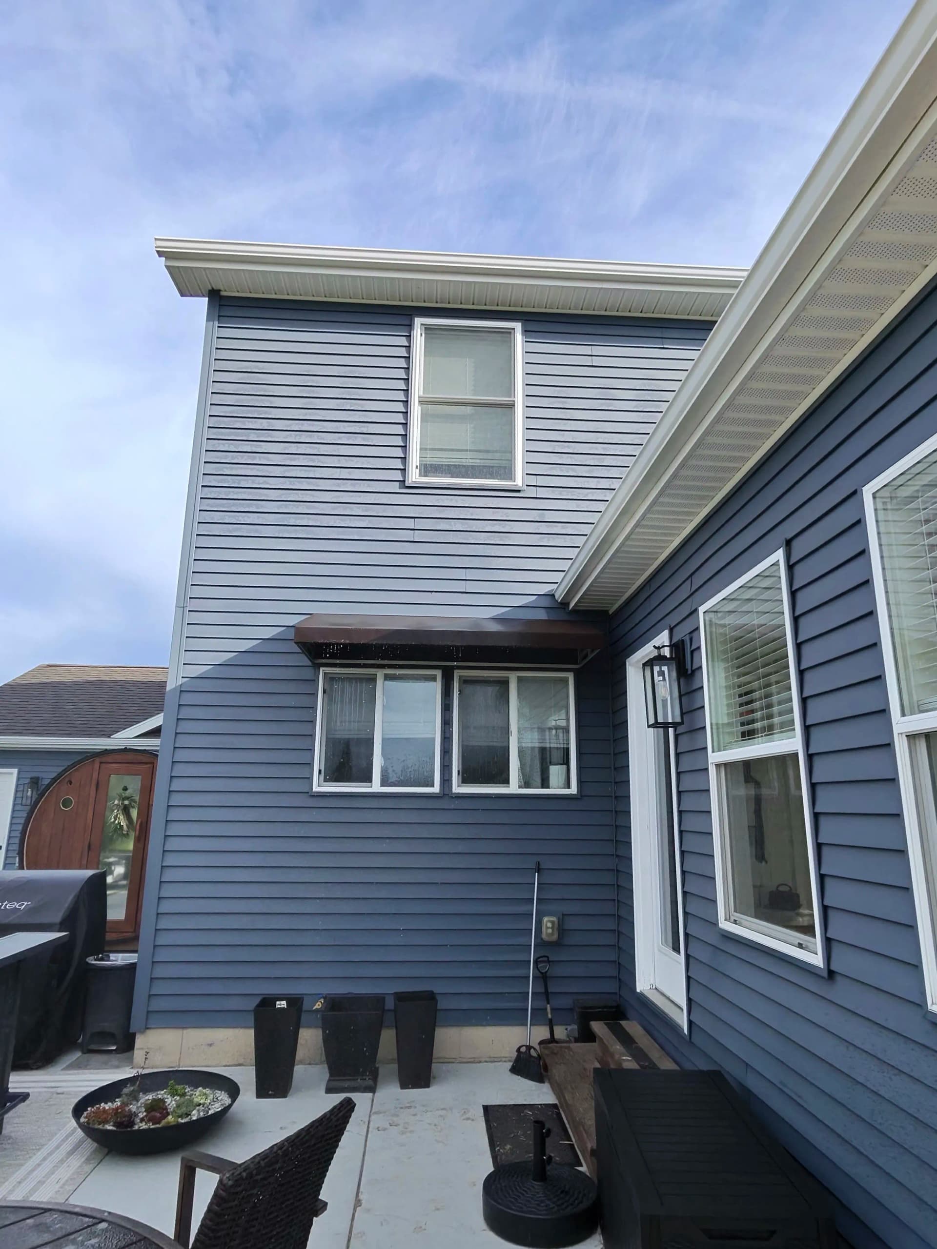 Gallery photos for A House Wash That Lets the Color Do the Talking: Image #4