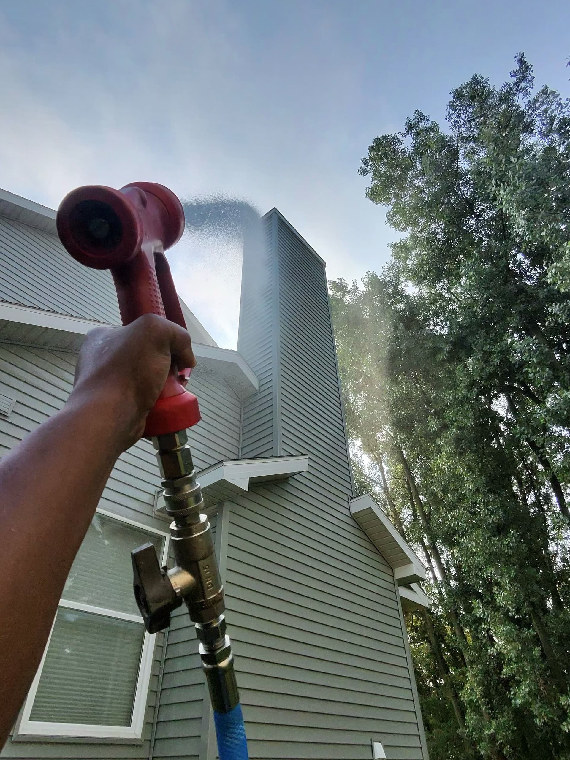 House Washing and Window Cleaning Before You List image