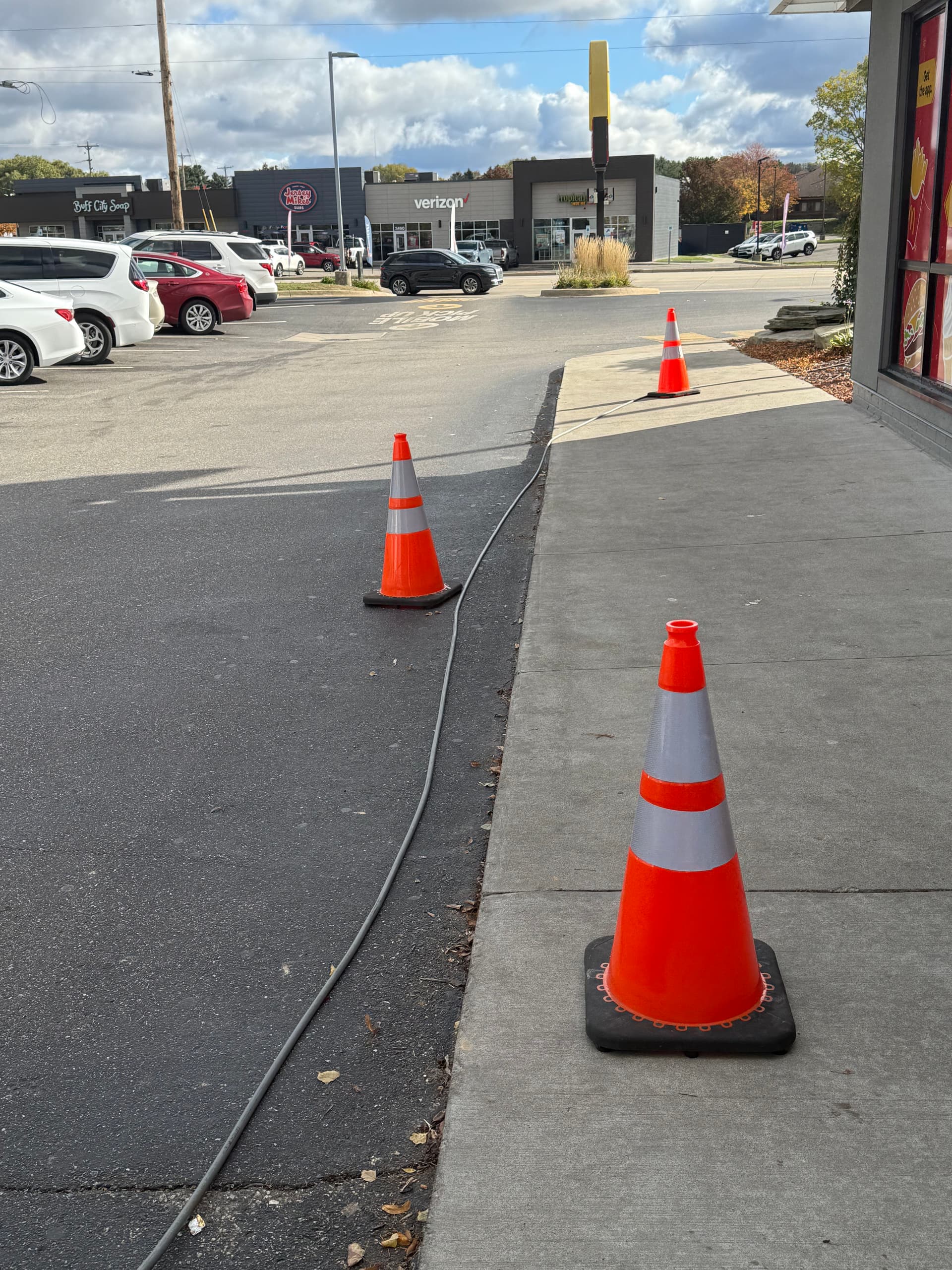 Gallery photos for Delta Clean Makes McDonald's Shine Bright: Image #2