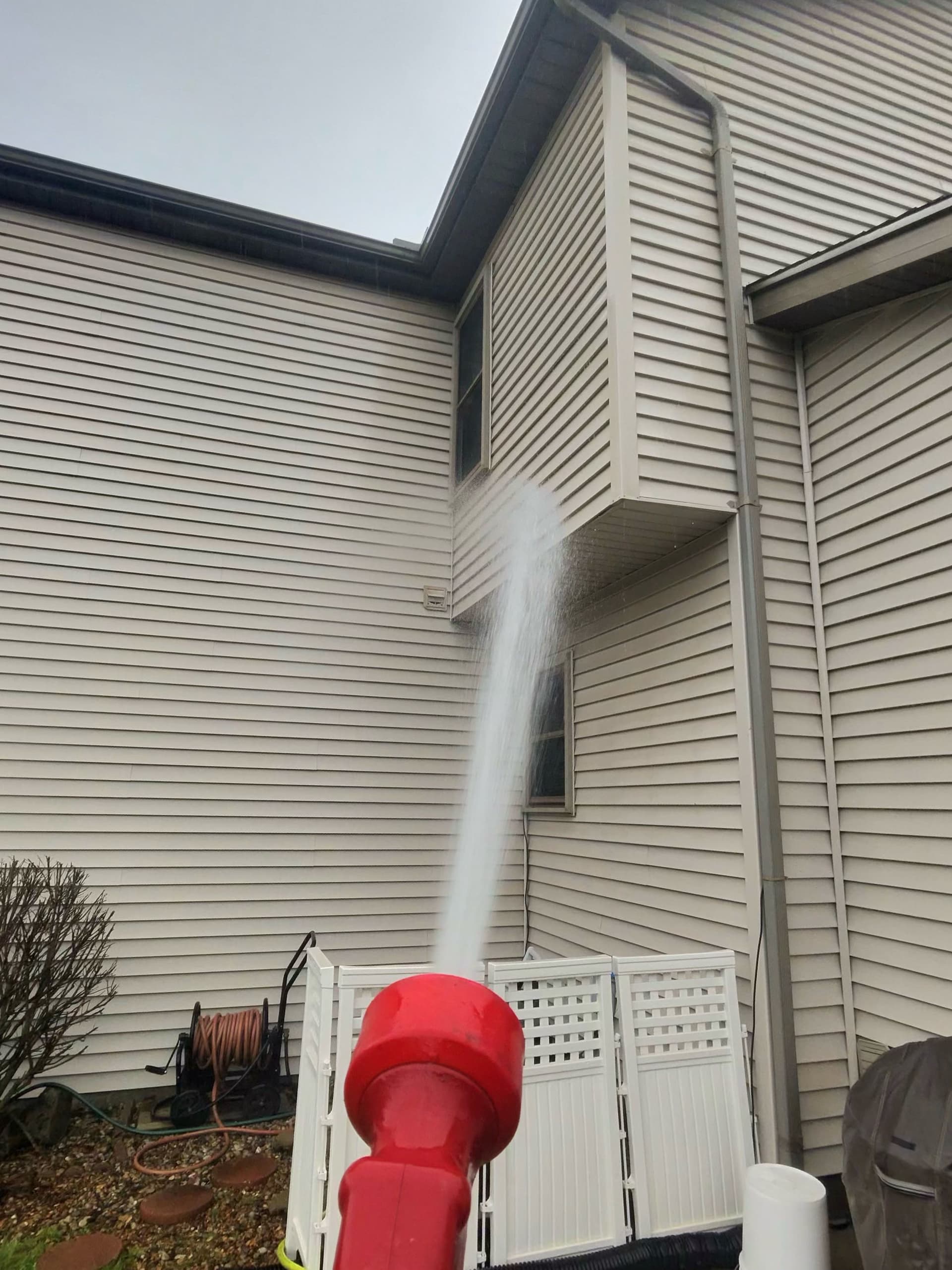 Soft Wash House Washing Now Serving Eaton Rapids image